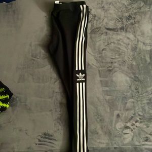 Adidas leggings